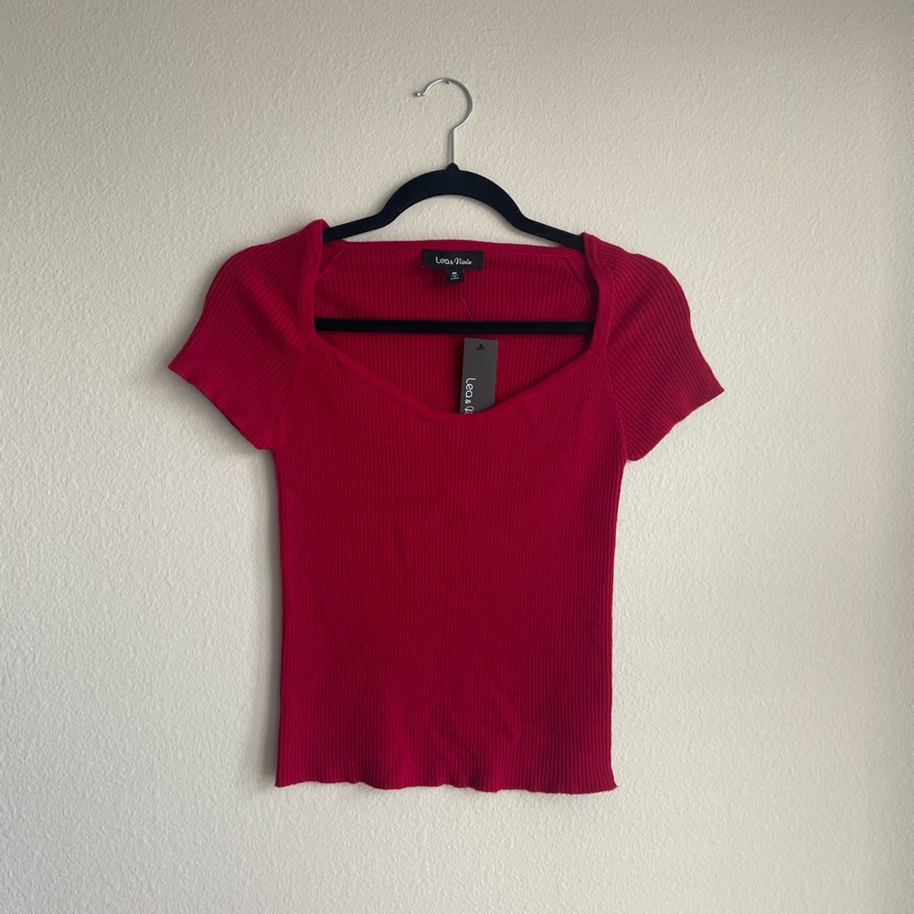 Lea & Viola Red Short Sleeve Top